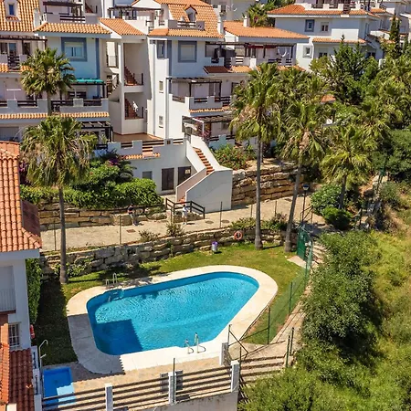 2 Bedroom Stunning In Apartment Manilva